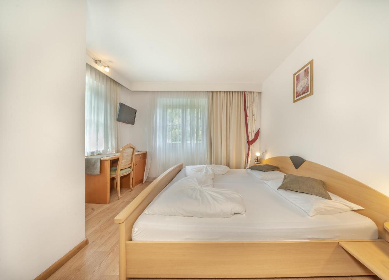 Garni Hotel Melissa Кастелрото Екстериор снимка