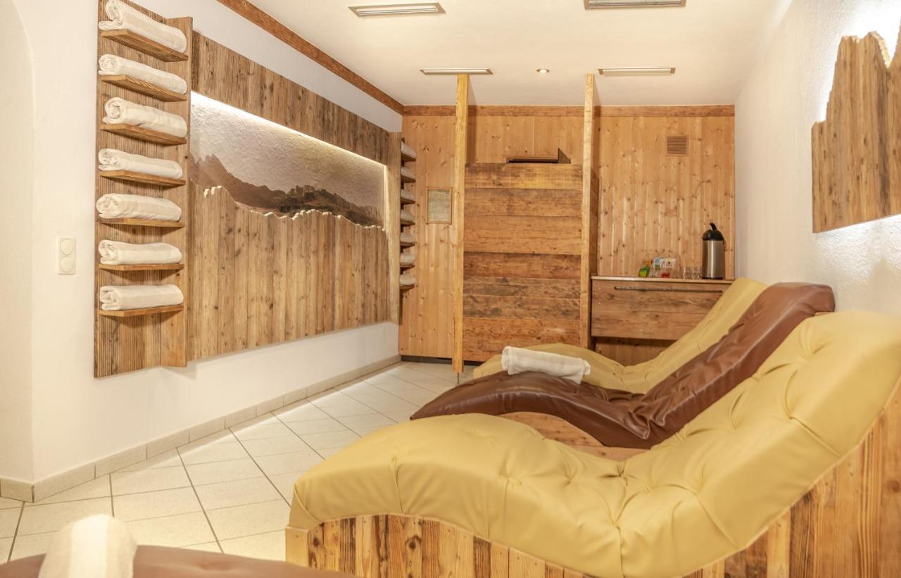 Garni Hotel Melissa Кастелрото Екстериор снимка