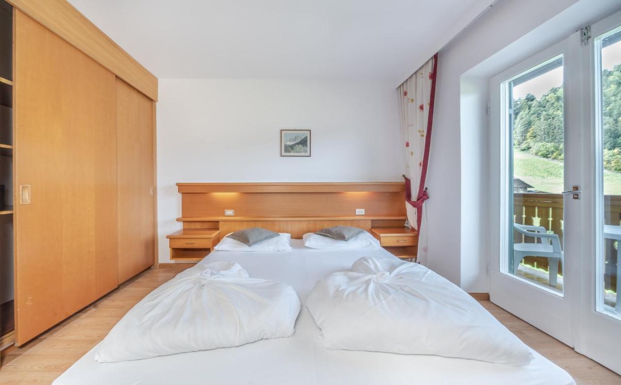Garni Hotel Melissa Кастелрото Екстериор снимка